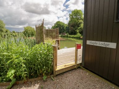 Property photo 2 of 32