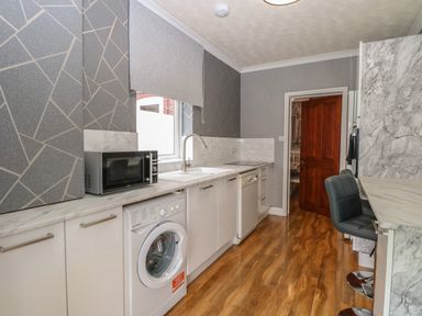 Property photo 8 of 25