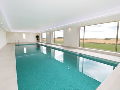 An indoor swimming pool at Glebe Cottage in Embleton