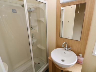 Property photo 14 of 40