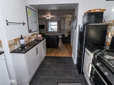 Property photo 10 of 35