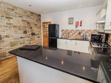 Property photo 11 of 49