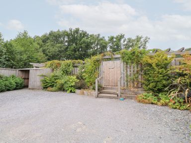 Property photo 2 of 49