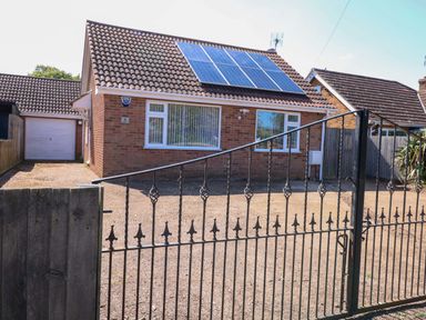 Property photo 2 of 28
