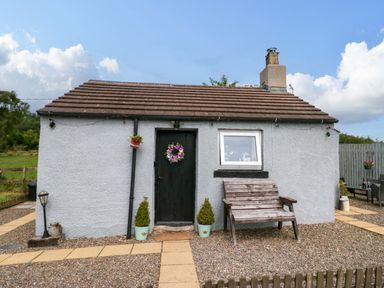 Property photo 2 of 42