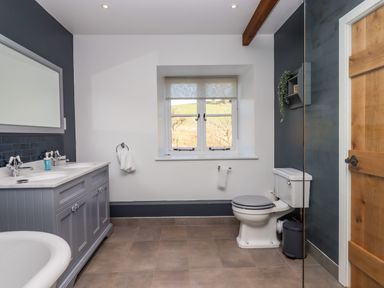 Property photo 16 of 41