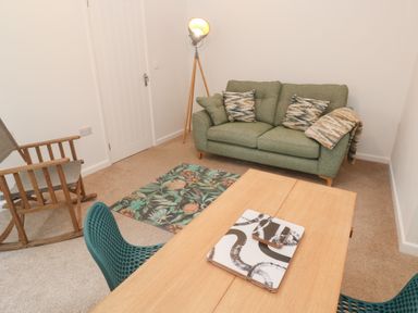 Property photo 4 of 35