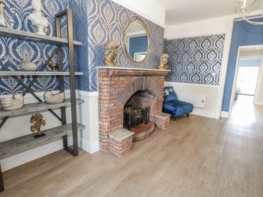 Property photo 10 of 43