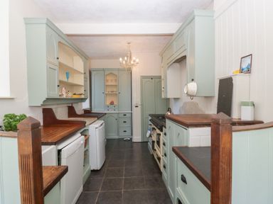 Property photo 16 of 72