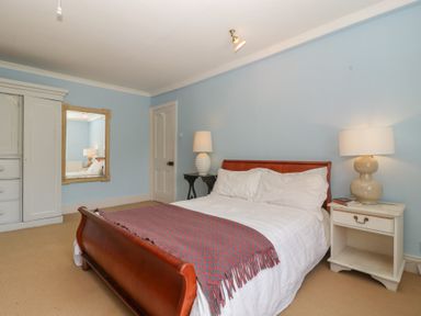 Property photo 28 of 72