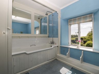 Property photo 33 of 72