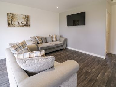 Property photo 5 of 36