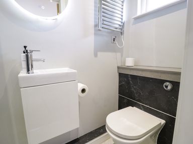 Property photo 16 of 33