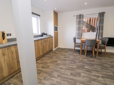 Property photo 6 of 35