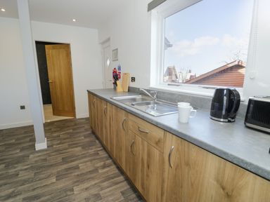 Property photo 7 of 35
