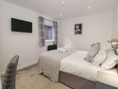 Property photo 12 of 33
