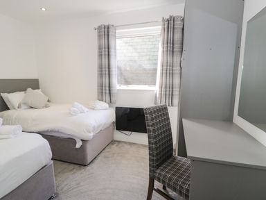 Property photo 13 of 45
