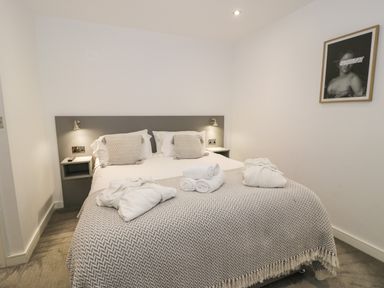 Property photo 16 of 45