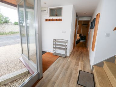 Property photo 5 of 43