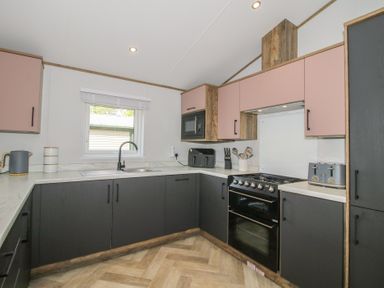 Property photo 2 of 50