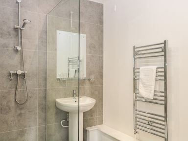 Property photo 11 of 36