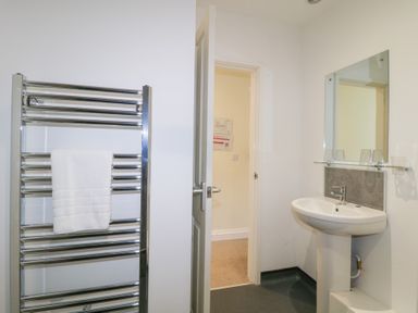 Property photo 10 of 35