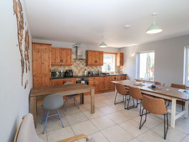 Property photo 6 of 38
