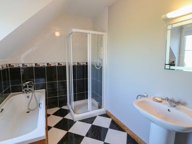 Property photo 23 of 38