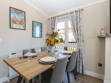 Property photo 11 of 34