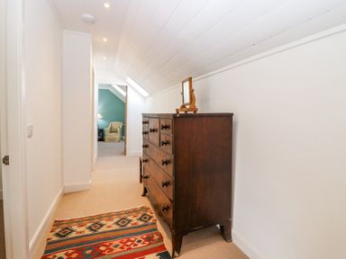 Property photo 18 of 48