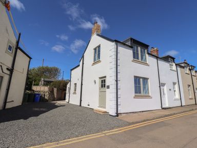 Property photo 5 of 42