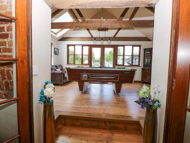 Property photo 9 of 44