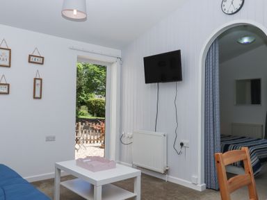 Property photo 5 of 23