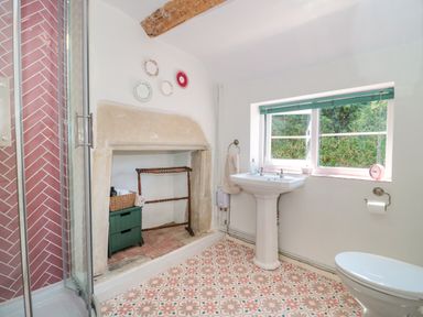 Property photo 15 of 33