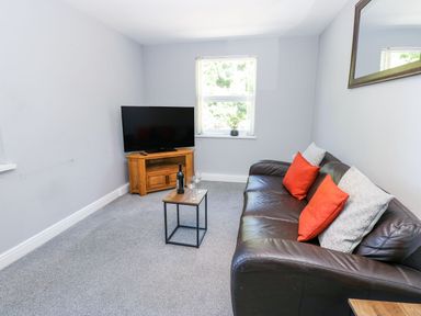 Property photo 4 of 28