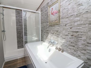 Property photo 17 of 34