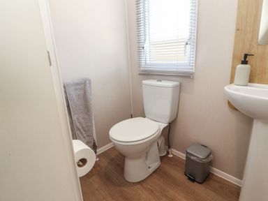 Property photo 21 of 23