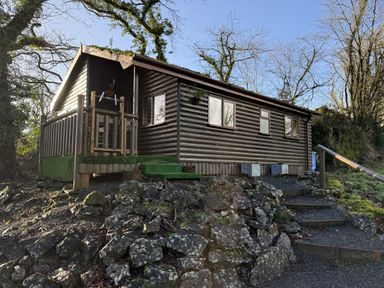 A cabin at Oak Lodge in Mynydd Cerrig near Porthyrhyd