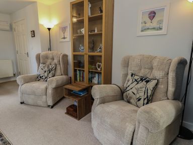 Property photo 4 of 35