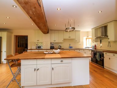 Property photo 10 of 44