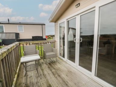Property photo 3 of 39