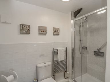 Property photo 14 of 25