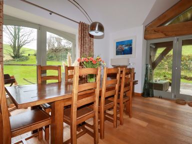 Property photo 10 of 44