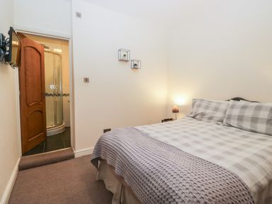 Property photo 28 of 64