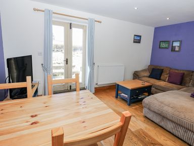 Property photo 3 of 36