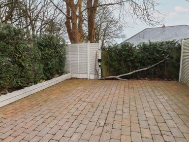 Property photo 15 of 16