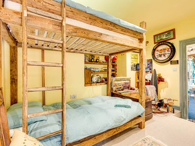 Property photo 14 of 19