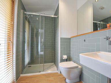 Property photo 15 of 45