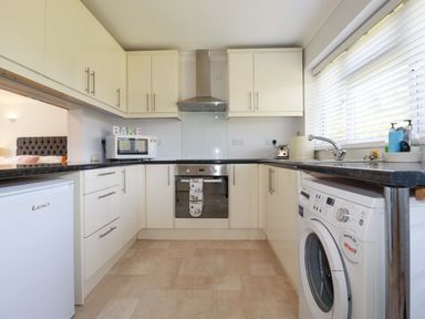 Property photo 12 of 32
