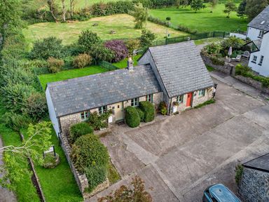 An aerial view of a cottage and garden at Wren Cottage in Cowbridge